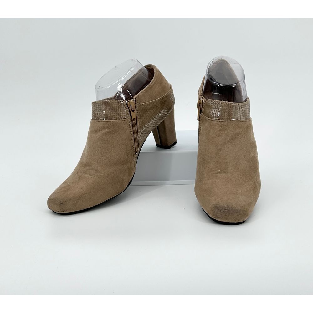 PATRIZIA by Spring Step Danica Taupe Booties 2.75" Heel. Size 7.5/38